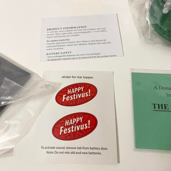 Seinfeld Festivus Celebration Kit with Frank Costanzas Voice Holiday - Picture 4 of 16